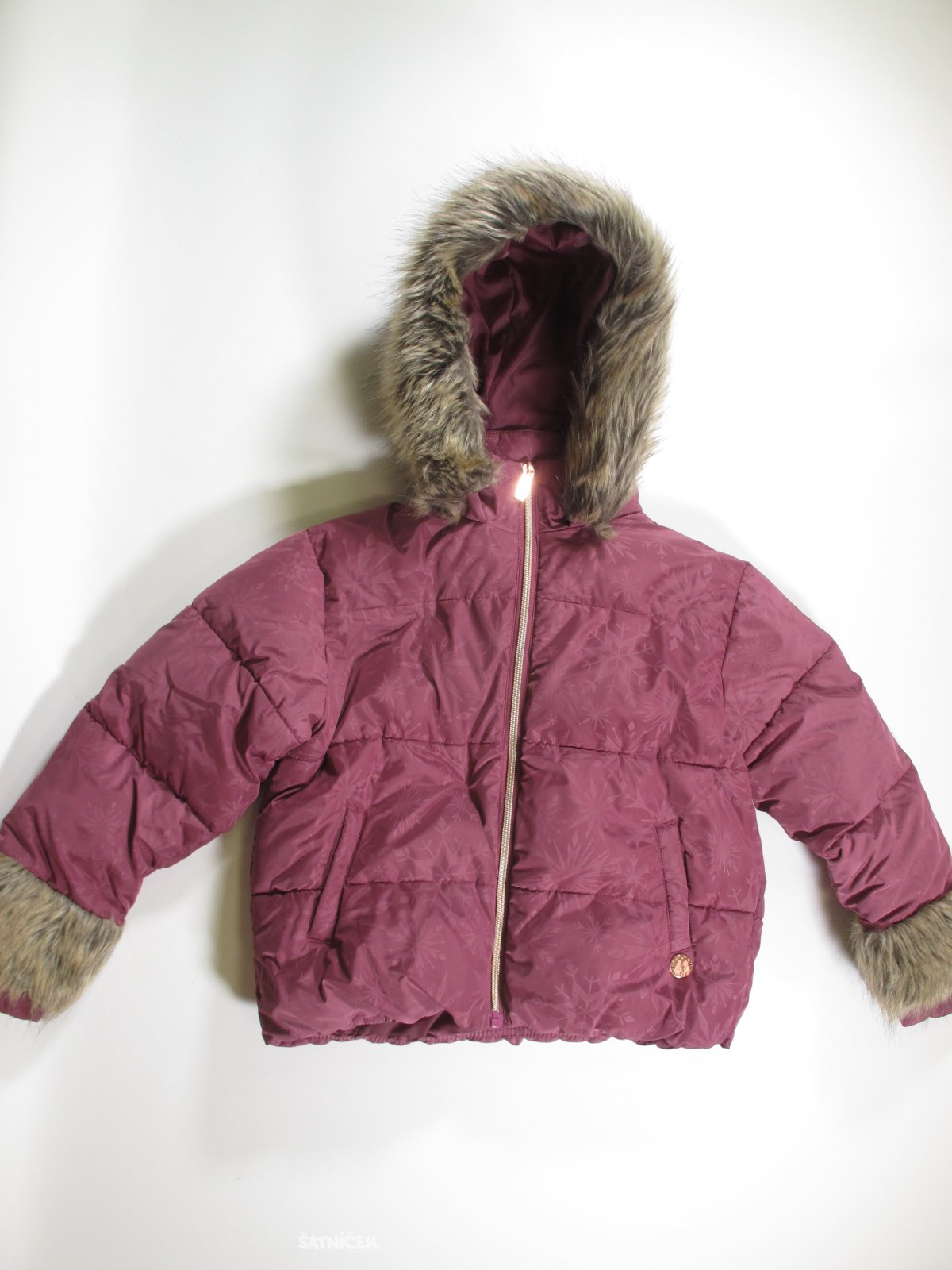 Zimní růžová bunda  pro holky s vločkami secondhand