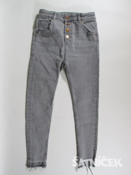 Džínové šedé kalhoty pro holky saecondhand