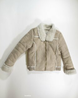 Světlý kabátek pro holky secondhand Světlý kabátek pro holky secondhand