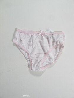 Kalhotky pro holky s pruhem secondhnd Kalhotky pro holky s pruhem secondhnd