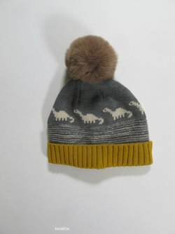 Zimní čepice pro kluky šedo okrová secondhand Zimní čepice pro kluky šedo okrová secondhand