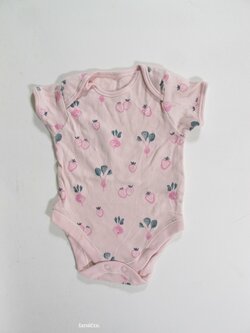 Body pro holky s jahůdkami secondhand Body pro holky s jahůdkami secondhand