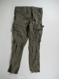 Zelené kalhoty pro holky plátěné secondhand Zelené kalhoty pro holky plátěné secondhand