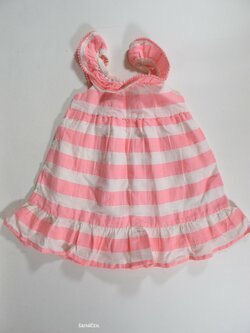 Šaty pro holky s pruhem secondhand Šaty pro holky s pruhem secondhand