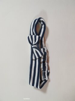 Pruhovaná čelenka pro holky secondhand Pruhovaná čelenka pro holky secondhand