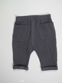 Šedé tepláky pro kluky secondahnd Šedé tepláky pro kluky secondahnd