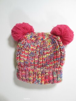 Zimní barevná čepice pro holky secondhand Zimní barevná čepice pro holky secondhand