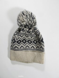 Zimní čepice se vzorem pro kluky secondhand Zimní čepice se vzorem pro kluky secondhand