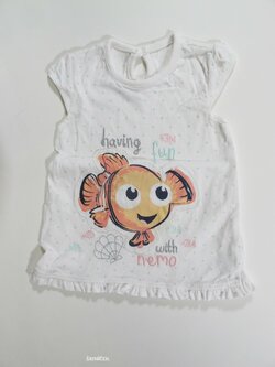 Triko pro holky s puntíky secondhand Triko pro holky s puntíky secondhand