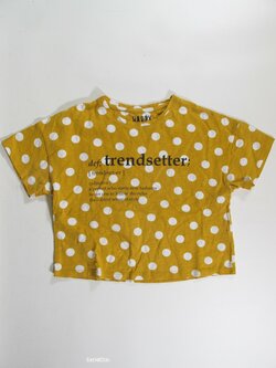 Triko s puntíky crop pro holky secondhand Triko s puntíky crop pro holky secondhand