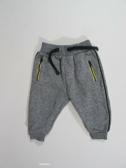 Šedé tepláky pro kluky secondhand Šedé tepláky pro kluky secondhand