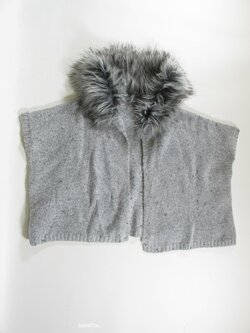 Vesta pro holky šedá secondhand Vesta pro holky šedá secondhand