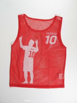 Sítované červené triko pro kluky secondhand Sítované červené triko pro kluky secondhand