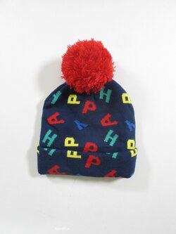 Zimní černá čepice pro kluky s písmenky secondhand Zimní černá čepice pro kluky s písmenky secondhand