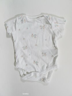 Body bílé pro holky s kytkami secondhand Body bílé pro holky s kytkami secondhand