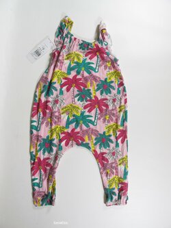 Letní overal s kytkami outlet Letní overal s kytkami outlet