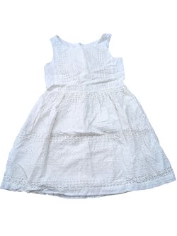 Bílé krajkované šaty pro holky secondhand -