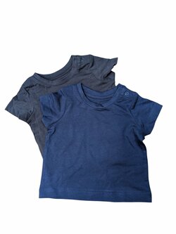 Dětská trička tmavé barvy pro kluky 2ks secondhand Dětská trička tmavé barvy pro kluky 2ks secondhand