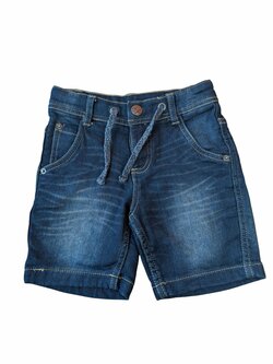Tmavé džínové kraťasy pro kluky secondhand Pooopiano Tmavé džínové kraťasy pro kluky secondhand Pooopiano