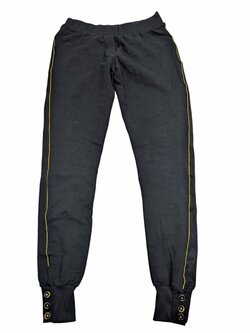 Černé tepláky pro holky secondhand