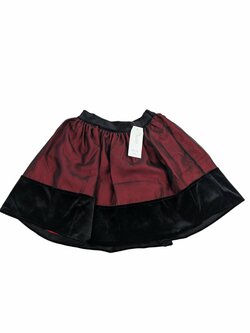 Černo červená sukně pro holky secondhand