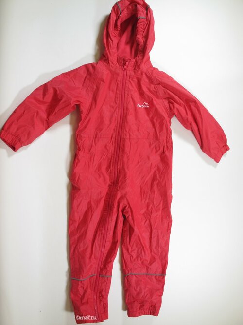 Růžový šustákový overal pro holky secondhand