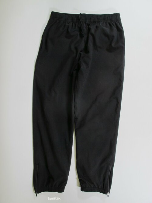 Černé sportovní kalhoty secondhand