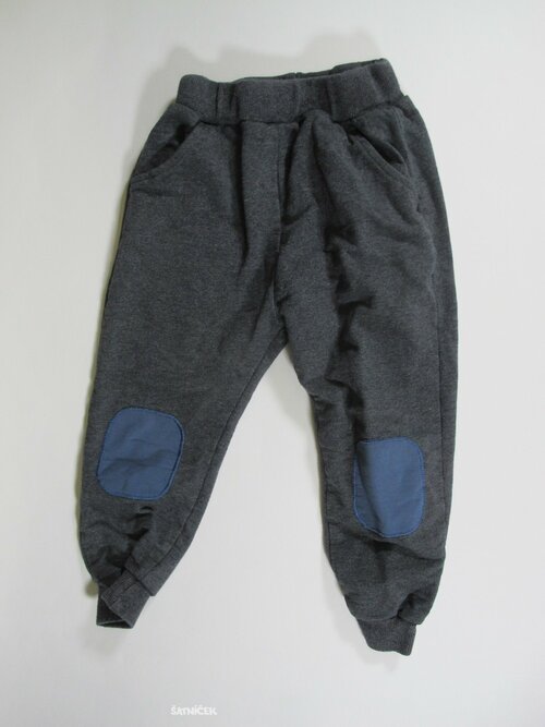 Šedé tepláky pro kluky secndhand