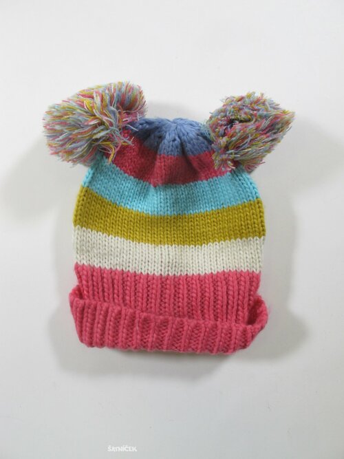 Čepice s pruhem pro holky secondhand