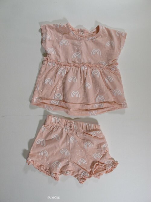 Triko a kratasy bílo růžové pro holky secondhand