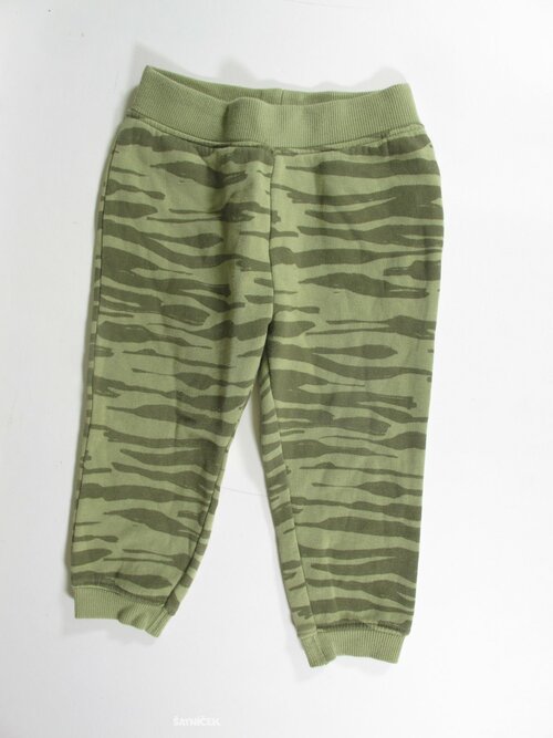 Zelené tepláky pro kluky secondhand