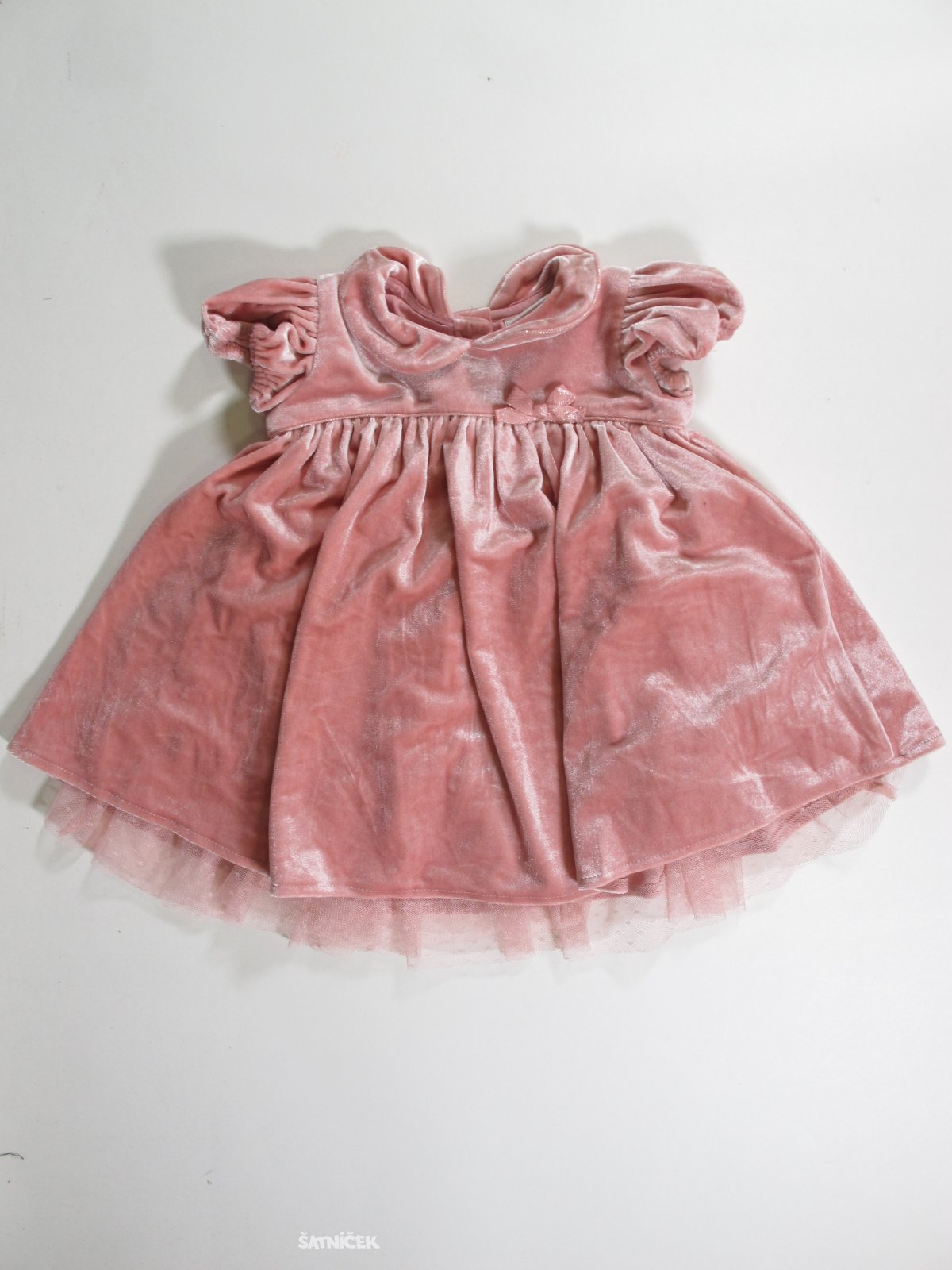 Sametové šaty pro holky růžové secondhand