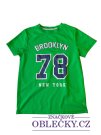 Zelené triko s nápisem pro kluky secondhand H&M