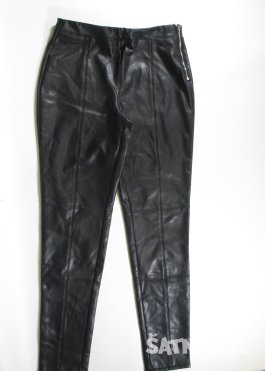 Černé koženkové kalhoty pro holky secondhand