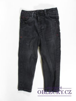 Zvětšit Tmavé džínové kalhoty  pro kluky secondhand