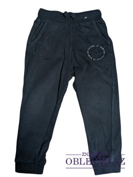 Zvětšit černé tepláky pro holky secondhand george