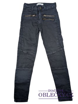 Zvětšit černé džíny pro holky secondhand zara