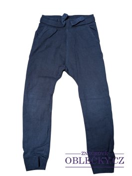 Zvětšit Tmavě modré tepláky pro kluky secondhand Next