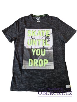 Zvětšit černé triko skate pro kluky secondhand CA