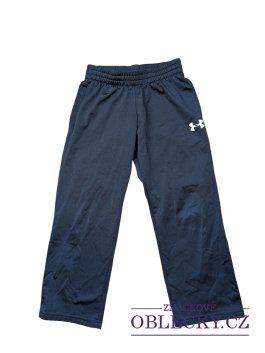 Zvětšit tmavě modré tepláky pro kluky secondhand UnderArmor