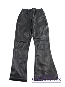 Zvětšit Černé koženkové zvonové kalhoty pro holky secondhand 